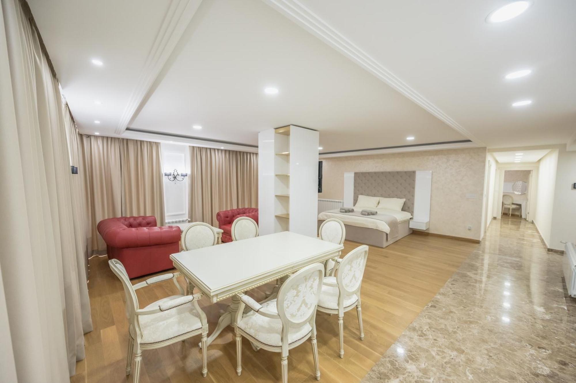 Monelly Apartments Loznica - Pesacka Zona ภายนอก รูปภาพ